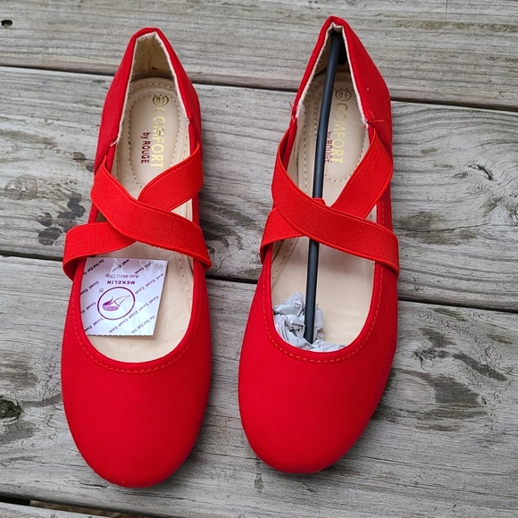 Shoes - Picture 3 of 4